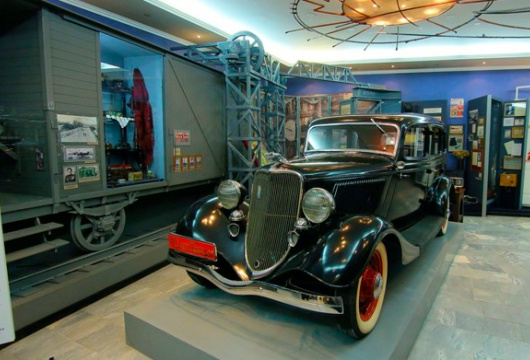 Выставка «Автомобиль – символ эпохи и символ Победы»